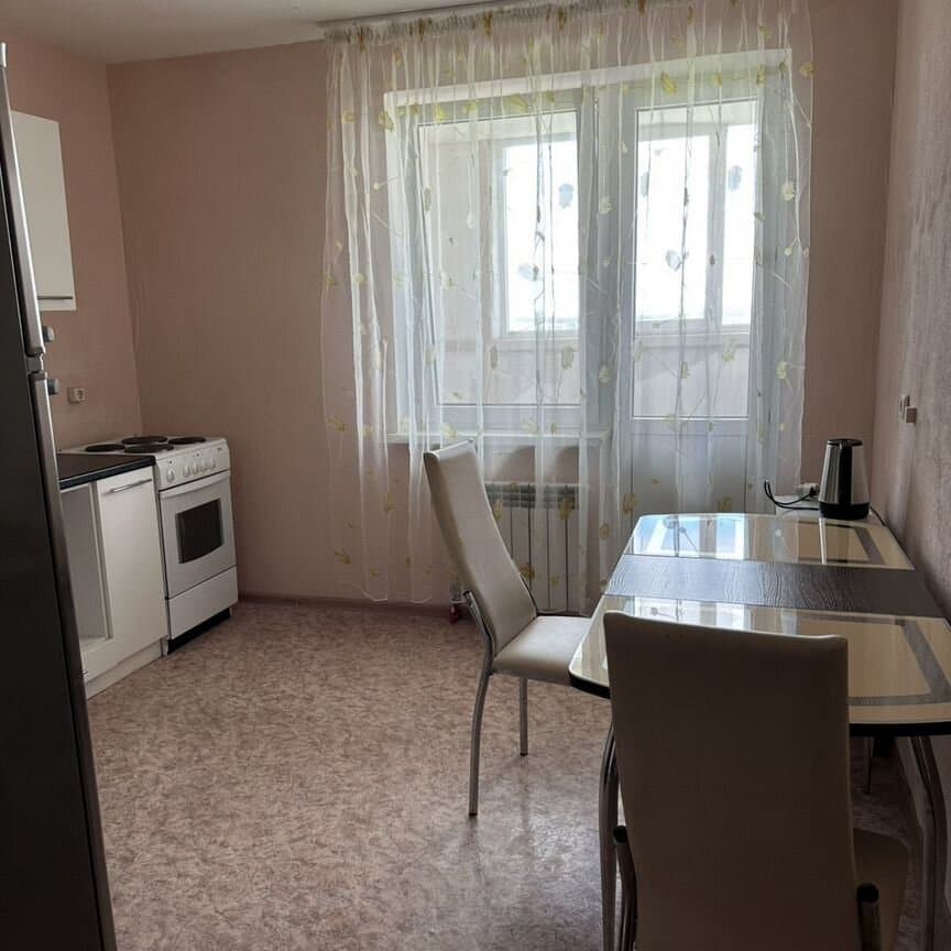 3-к. квартира, 84 м², 18/18 эт. — фото 8